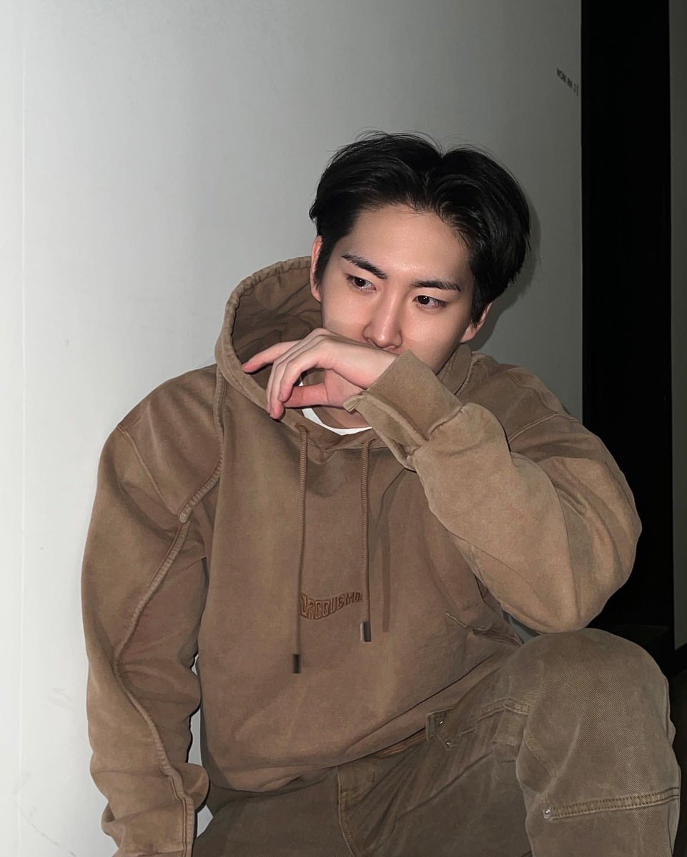 shinwonlooks's tweet photo. 🤎

#신원 #펜타곤 #SHINWON #PENTAGON @CUBE_PTG https://t.co/TtflgR3eSz