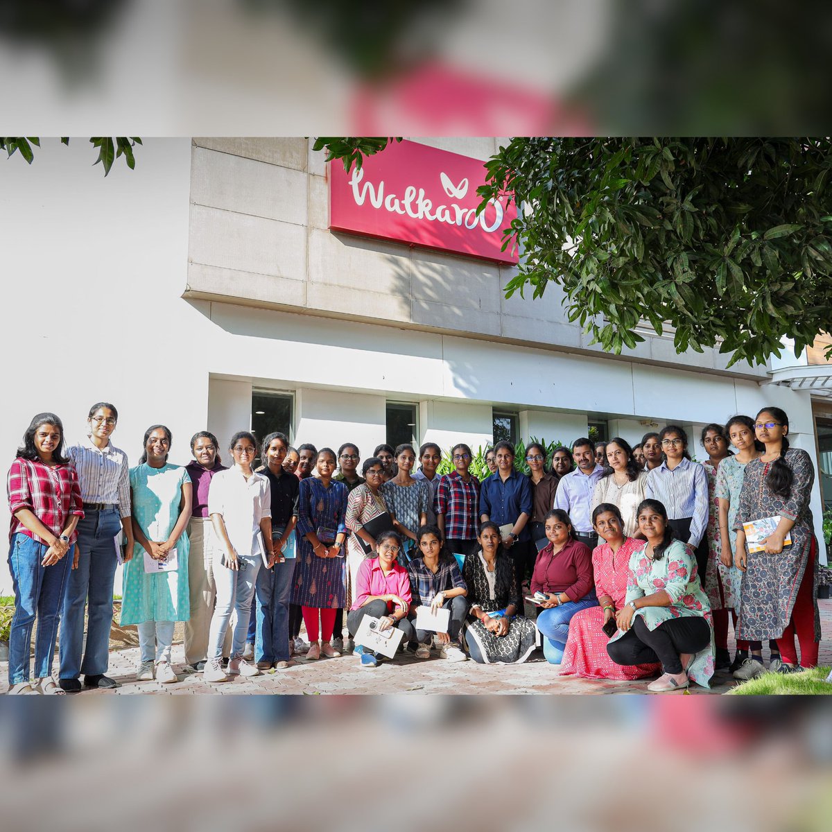 GRGSMS01's tweet image. MBA students from GRGSMS visited #Walkaroo International Pvt. Ltd. on Nov 9, 2024, in Coimbatore! They explored footwear manufacturing, learned about global business strategies, and saw Walkaroo's commitment to quality &amp;amp; sustainability. #GRGSMS #MBA #Innovation #IndustrialVisit