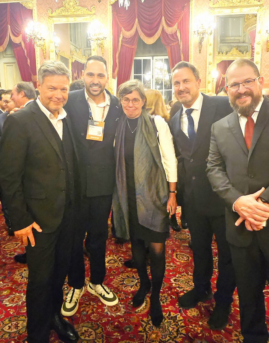 Pedro Lopes (@pedrolopescv) on Twitter photo It was an honor to dine and discuss Cabo Verde with German Vice Chancellor @RobertHabeck, Luxembourg’s Deputy Prime Minister <a href="/Xavier_Bettel/">Xavier Bettel</a>, and <a href="/Qualcomm/">Qualcomm</a> CEO @CristianoAmon during the <a href="/WebSummit/">Web Summit</a>
#CaboVerde #WebSummit #Lisbon #capeverde #Africa #lisboa #Digital #tech It was an honor to dine and discuss Cabo Verde with German Vice Chancellor @RobertHabeck, Luxembourg’s Deputy Prime Minister <a href="/Xavier_Bettel/">Xavier Bettel</a>, and <a href="/Qualcomm/">Qualcomm</a> CEO @CristianoAmon during the <a href="/WebSummit/">Web Summit</a>
#CaboVerde #WebSummit #Lisbon #capeverde #Africa #lisboa #Digital #tech