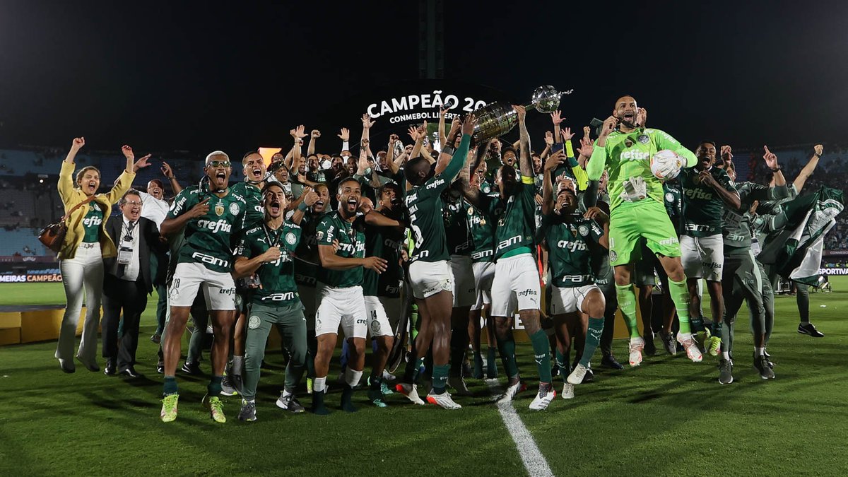 Palmeiras's tweet photo. Libertadores, somos TRI! 🏆

Há 3 anos, em Montevidéu (URU), a América era nossa pela terceira vez! 🇺🇾📍

#AvantiPalestra https://t.co/PtvNBChFtO