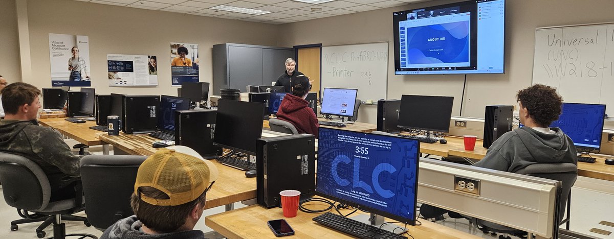 clcmnedu's tweet image. Thanks to Clayton Krueger, who works in Cyber Security for Ascensus, for being a guest speaker in one of our Computer Technology classes! 🖥

#computertechnology #computer #tech #college #technology