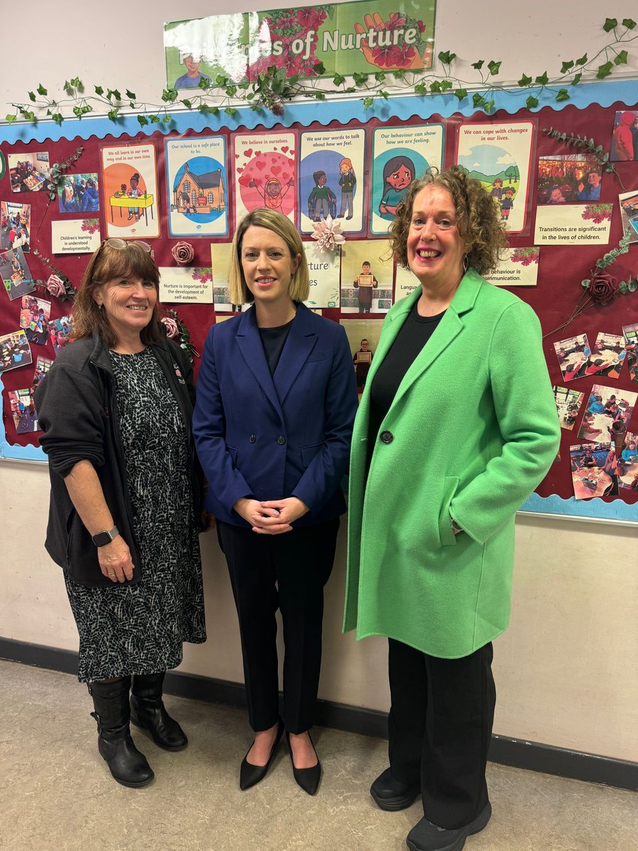 ScotGovEdu's tweet photo. Education Secretary @JennyGilruth visited @StRoseofLimaPS to learn more about their work with @SparkScotland to build stronger relationships within the school community, supported by @ScotGov Pupil Equity Funding. https://t.co/wYK6EN1hnj
