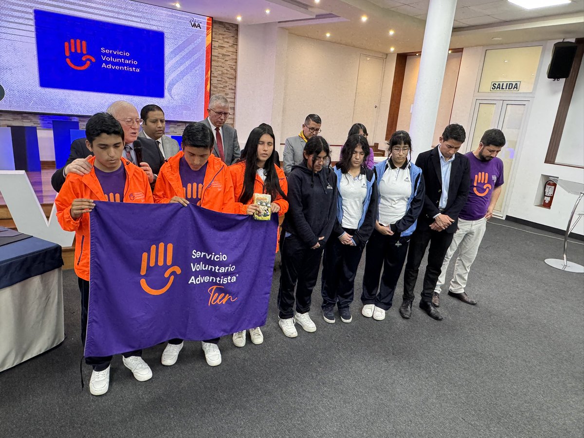 🔴#Ahora | Historias inspiradoras del Servicio Voluntario Adventistas (SVA) fueron compartidas durante el Concilio Anual UPS 2024; familia e iglesia en oración por los adolescentes que se preparan para ser misioneros en el futuro. ✨

#ConcilioUPS