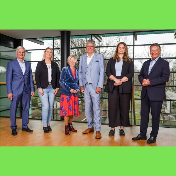 Bei der Mitgliederversammlung von diabetesDE – Deutsche Diabetes-Hilfe letzten Freitag sind drei neue Vorstandsmitglieder gewählt worden. Wir danken allen ausgeschiedenen Vorstandsmitgliedern herzlich für ihr Engagement und ihre langjährige Unterstützung!
tinyurl.com/nhadd2d9