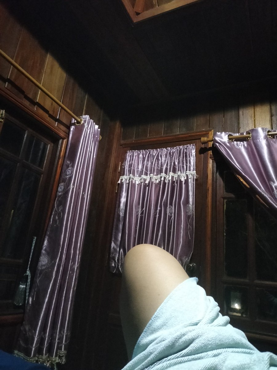 flamingo1479's tweet photo. นอนรอล่ะไม่เห็นมีใครมา https://t.co/MNRdxG33uS