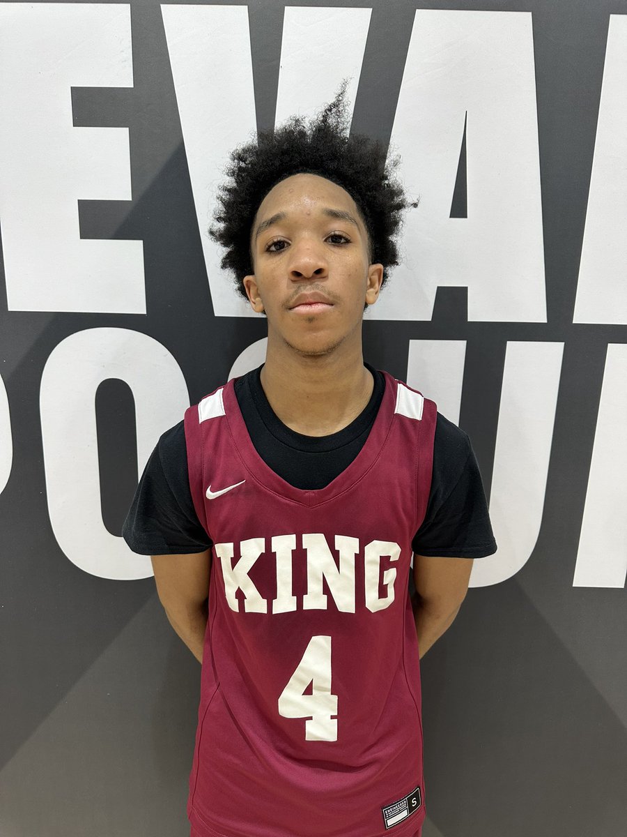 PRO_Movement1's tweet photo. ‘26 Caleb Winfrey (MLK) is a quick shifty guard. 

He was able to find open teammates all game. His quickness allows him to score on anyone. 

He plays with pace and great at changing speeds. 

📌@Relevant_PRO 
📌@Jarrett_PRO
📌@MLKLionsHoops 

#ThanksgivingClassic https://t.co/ZqZ0E8WQBv