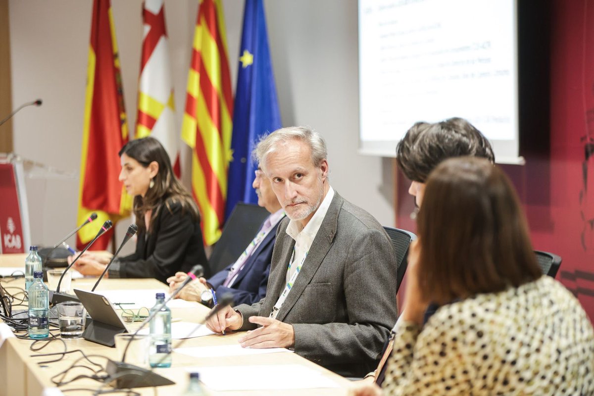 ICAB · Advocacia Barcelona (@icabarcelona) on Twitter photo <a href="/marc_gallardo/">Marc Gallardo</a> <a href="/IGellida/">Marta Mnez i Gellida</a> <a href="/ICATORTOSA/">ICAATOR</a> <a href="/ACAVe_travel/">ACAVe</a> <a href="/Unav_Agencias/">Unav Agencias </a> <a href="/FETAVE_/">FETAVE</a> <a href="/AesaSpain/">Agencia Estatal de Seguridad Aérea (AESA)</a> 5⃣ Parlem dels ADR's al sector turístic amb Susana Pérez, assessora Jurídica d'ACAVe; Isidor García, <a href="/consumcat/">Consum</a>; Albert Garreta, advocat <a href="/CUS_Usuaris/">CUS - Salut + Consum + Alimentació</a>; Núria Vaca, tècnica en consum de la Unitat de Drets de les Persones Consumidores <a href="/diba/">Diputació de Barcelona</a>. Moderador: <a href="/Carles_GR/">C. Garcia Roqueta ⚖️ 💚</a>, diputat ICAB. <a href="/marc_gallardo/">Marc Gallardo</a> <a href="/IGellida/">Marta Mnez i Gellida</a> <a href="/ICATORTOSA/">ICAATOR</a> <a href="/ACAVe_travel/">ACAVe</a> <a href="/Unav_Agencias/">Unav Agencias </a> <a href="/FETAVE_/">FETAVE</a> <a href="/AesaSpain/">Agencia Estatal de Seguridad Aérea (AESA)</a> 5⃣ Parlem dels ADR's al sector turístic amb Susana Pérez, assessora Jurídica d'ACAVe; Isidor García, <a href="/consumcat/">Consum</a>; Albert Garreta, advocat <a href="/CUS_Usuaris/">CUS - Salut + Consum + Alimentació</a>; Núria Vaca, tècnica en consum de la Unitat de Drets de les Persones Consumidores <a href="/diba/">Diputació de Barcelona</a>. Moderador: <a href="/Carles_GR/">C. Garcia Roqueta ⚖️ 💚</a>, diputat ICAB.