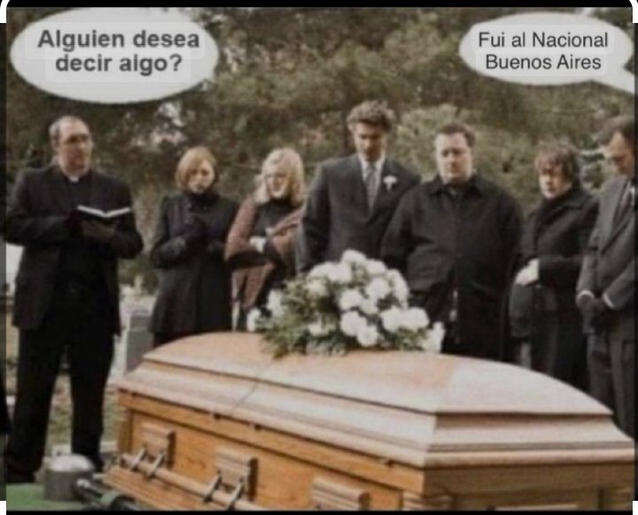 jlimona's tweet photo. @okagustinabyrne @pasaroncosas899 Son varios memes! https://t.co/zKJr7UzLMq