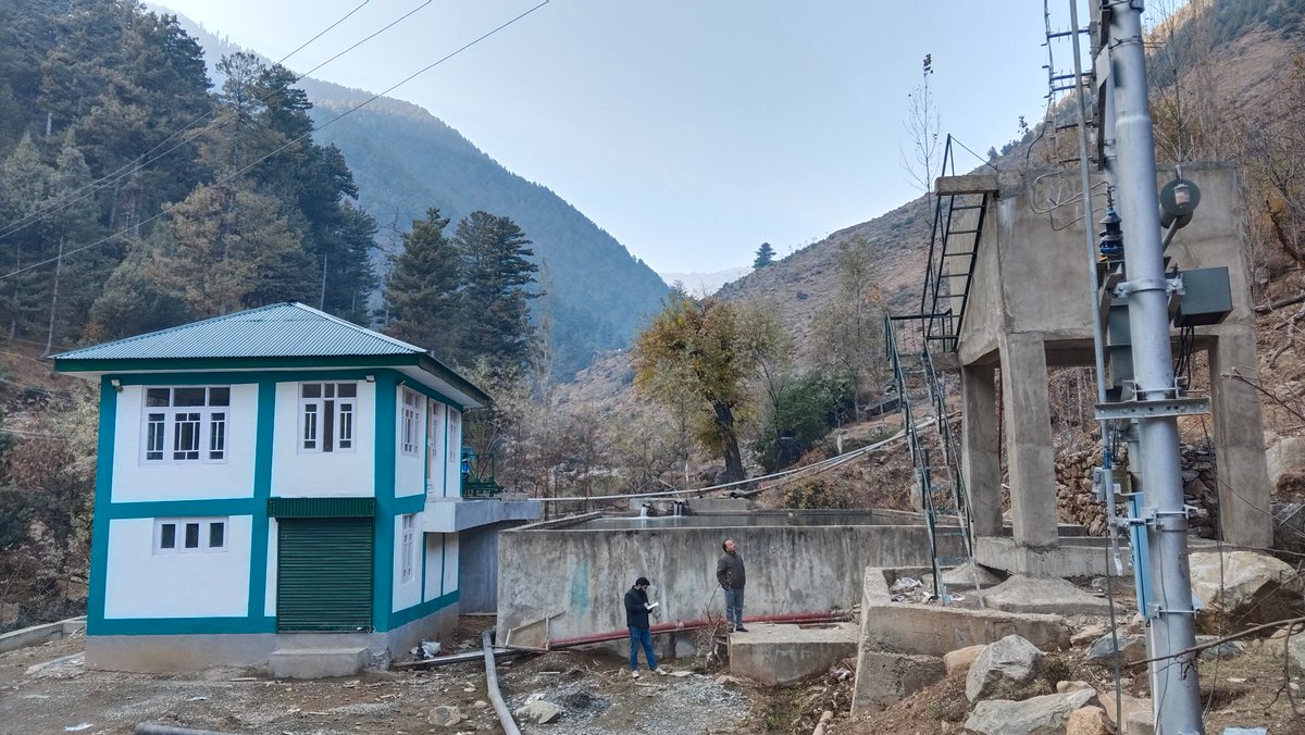 JJM_JK_BPR's tweet photo. Great to see progress during the walk-through of different components at WSS Mantrigam &amp; Pazalpora by DPM Unit Bandipora! Work is moving forward on all fronts to ensure clean and potable water for all, with benefits reaching the ground level soon. #WaterForAll #JJM #HGJ. https://t.co/ASveeYveCW