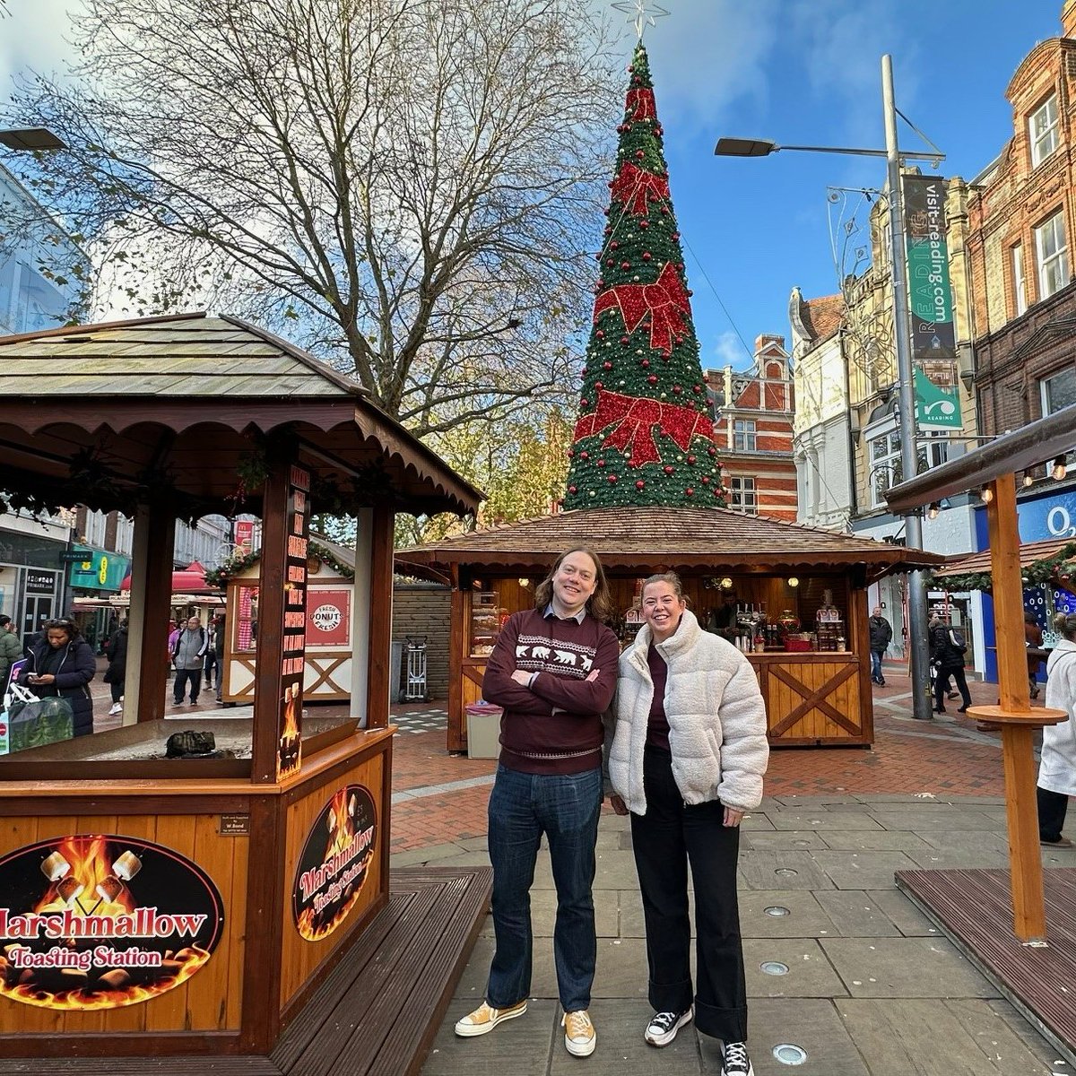 Our bumper December #podcast is here!!

We talk <a href="/Thehexagon/">The Hexagon, Reading</a> panto with <a href="/DorranceTweets/">Samantha Dorrance</a>, <a href="/PaulMorseActor/">Paul Morse</a> and <a href="/Imagine_Theatre/">Imagine Theatre</a>'s Steve Boden, lights and lanterns with Alice from <a href="/ReadingBID/">Reading Central & Abbey Quarter BID</a>, and there's a few other messages about what's on this month!

whatsonreading.com/podcast
