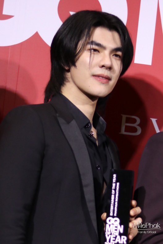 milephak_family's tweet photo. ขอบคุณ @GQThailand สำหรับรางวัล Entertainer of the Year ที่มอบให้ มาย-ภาคภูมิ ที่งาน GQ Men Of The Year 2024 ในค่ำคืนนี้มาก ๆ นะคะ 🙏🏼 

MILE GQ ENTERTAINER OF THE YEAR  

@milephakphum 
#MilePhakphum 
#GQMOTY2024xMILEJES
#GQMOTY2024 #GQTHAILANDMOTY2024 #GQThailand https://t.co/B6JvPIwKJ6