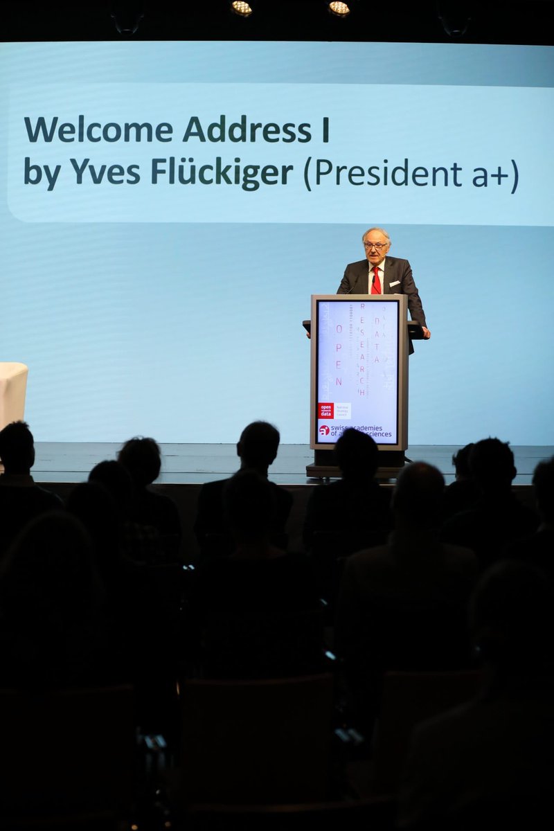 ORData_ch's tweet image. 💫The Award Ceremony of the National ORD Prize 2024 has started. We are warmly welcoming our distinguished guests of the community. 
Tonight we will award the ORD Prize to a few selected projects

#ordprize24