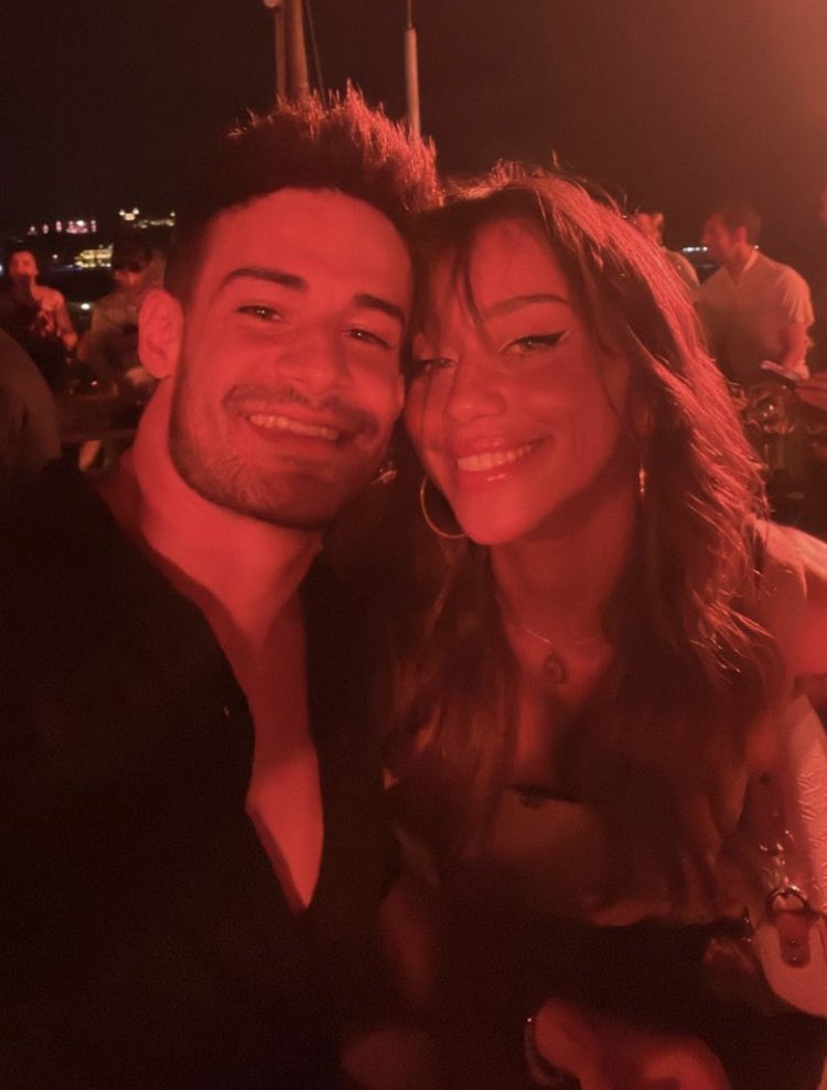 dusanahmet's tweet photo. Kaç dakika kaldı ???
Batuhan Karacakaya & Zeynep Alkan
Benimkiler belli 🔥
#BatuhanKaracakaya #ZeynepAlkan #BKFC #ZAFC #Survivor2025 #SurvivorAllStar2025 https://t.co/f2o295cxt3