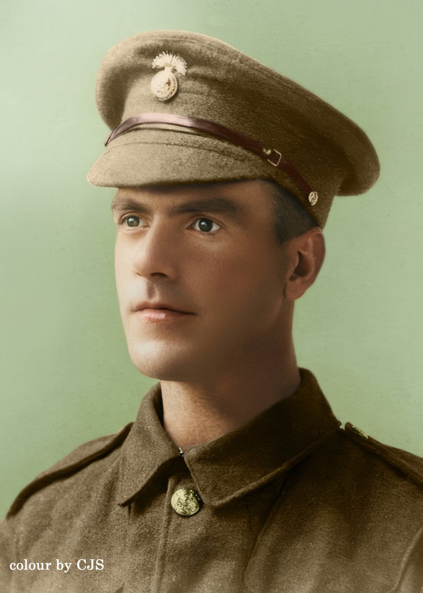 colourbyCJS's tweet image. Private John Edward Newton was from the Gateshead, County Durham. He served in the 20th Battalion, Northumberland Fusiliers (Tyneside Scottish). He was killed on 8th September 1917. He has no known grave and is commemorated on the Thiepval memorial. 
He was 33 years old.