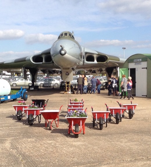 NewarkAirMus's tweet photo. We reckon that we saw it earlier, perhaps they were giving a wave to the #NAMredBarrows - as pictured with our Concorde! ๐ https://t.co/jv6ZsMbAlC