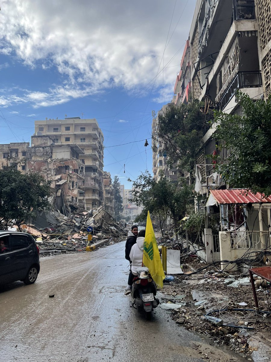 houshigk's tweet photo. #Beirut 's southern suburbs (Dahyeh) today - first day of the ceasefire between Israel and Hezbollah. https://t.co/fs2gfR7VAI