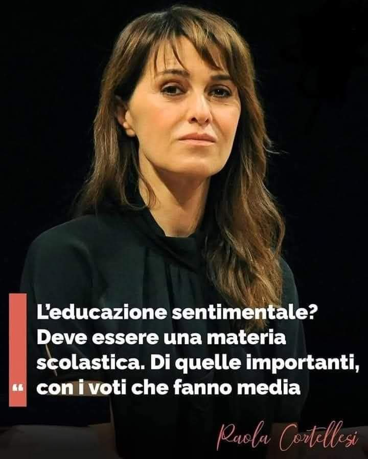 wushurabbit's tweet photo. Dall'educazione fisica con le tutine nere all'educazione sentimentale (leggasi sessuale) con le tutine rosa è stato un attimo.

Ma poi gridano al "fascismo" ... 

Se pensi che l'educazione sentimentale (con i nuovi regolamenti Leuropei) siano la soluzione sei parte del problema. https://t.co/TFFaHhgP0A