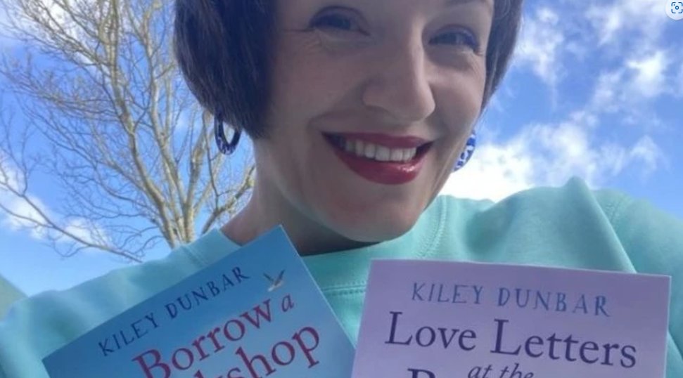 Manchester Metropolitan Uni (@manmetuni) on Twitter photo Congratulations to English lecturer Dr Kirsty Bunting on signing a book deal for a series of six romance novels, with the first set to be published in July 2025. 🎉🎉
Find out more 🔗 bit.ly/3ZolxqV.
<a href="/MMUEnglishDept/">English at Manchester Met</a> Congratulations to English lecturer Dr Kirsty Bunting on signing a book deal for a series of six romance novels, with the first set to be published in July 2025. 🎉🎉
Find out more 🔗 bit.ly/3ZolxqV.
<a href="/MMUEnglishDept/">English at Manchester Met</a>