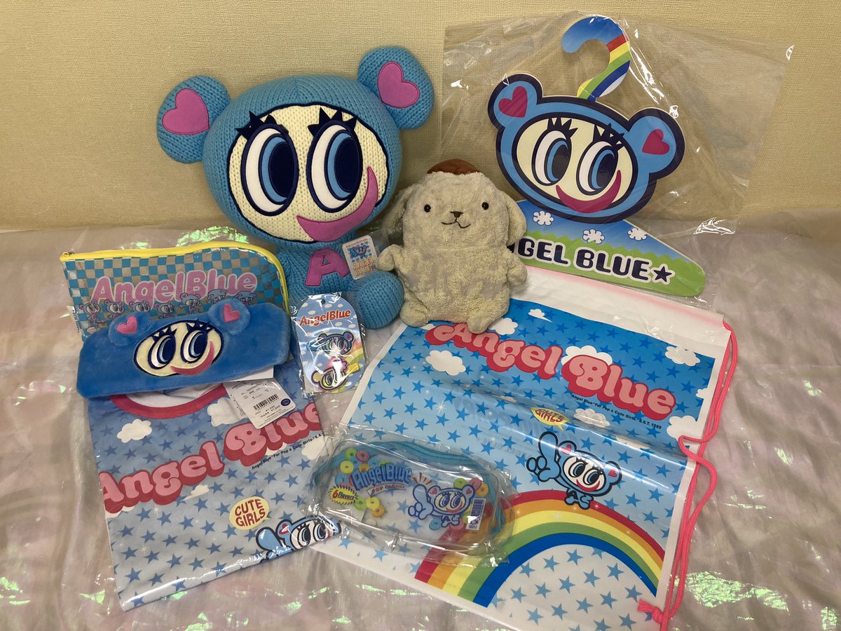 pakupurinn's tweet photo. U・ω・U『こんかいのエンジェルブルーのポップアップで、ほしかったもの、ぶじかえたプリっ🙌🛍💕
ハンガーのノベルティやショッパーのプレゼントも、もらえたプリっ🩵💙🩵🙌😊🛍🩵💙🩵』
#新宿
#LUMINEEST
#PIXIUM
#ANGELBLUE https://t.co/mqUYD8HyPh