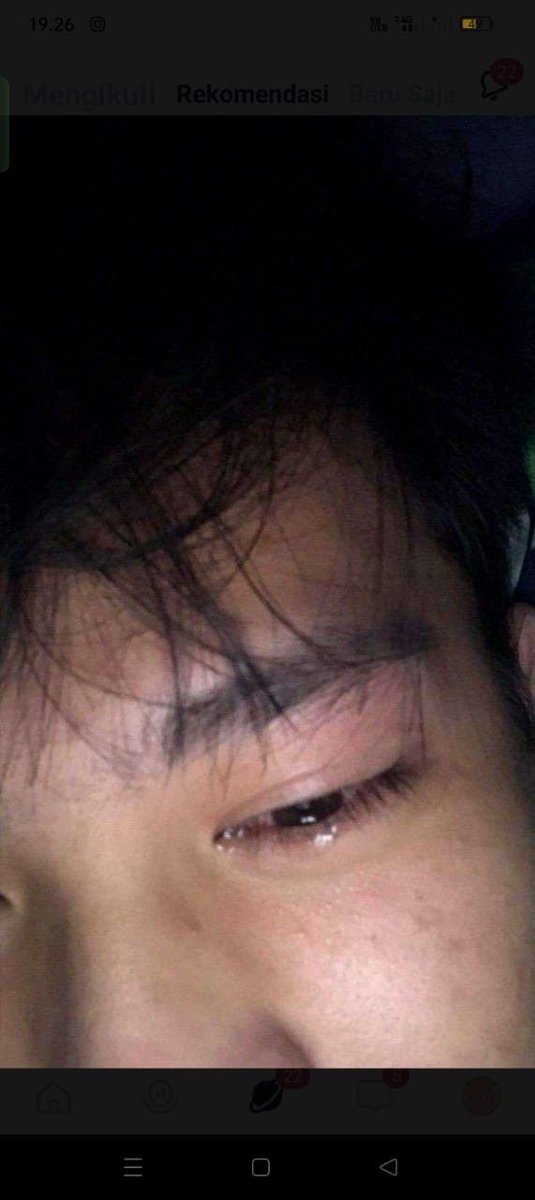 pengin cari temen ngobrol yg mau dengerin keluh kesah

#GayJogja