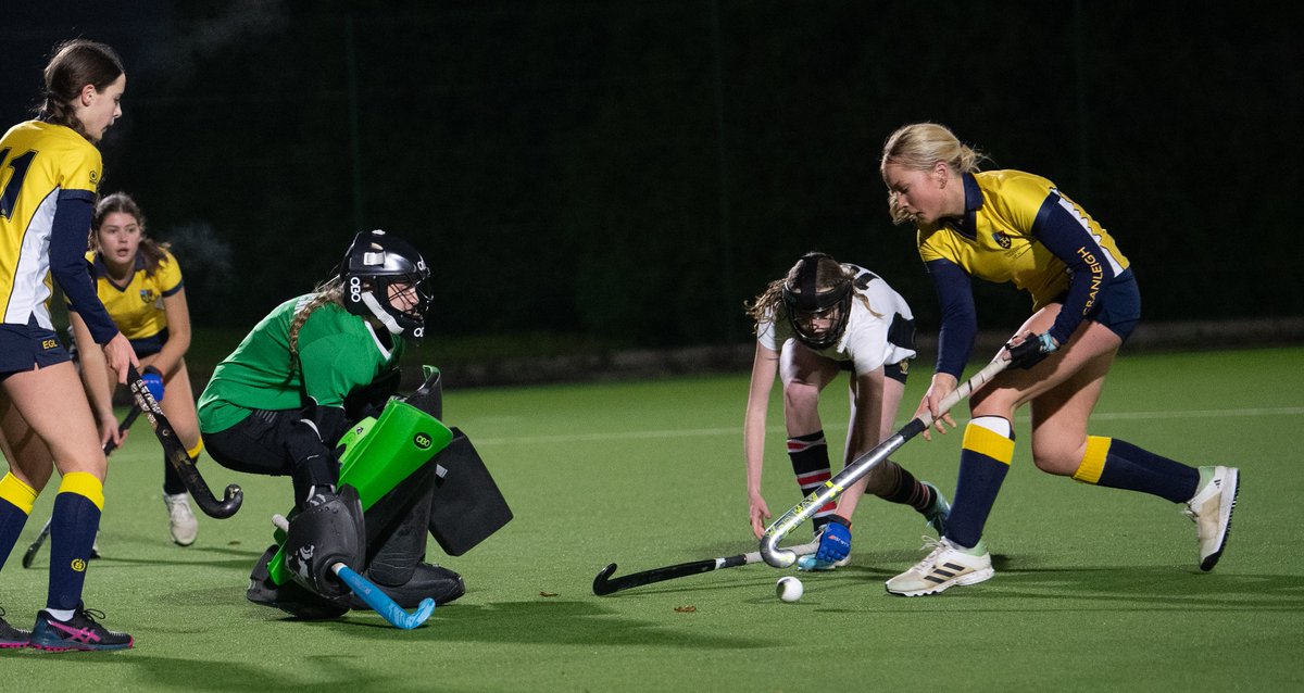 Very entertaining <a href="/CranleighHockey/">Cranleigh Hockey</a> 1st XI match v Sir William Borlase's Grammar School yesterday which we edged 3-2