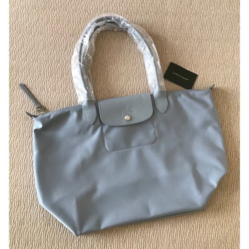 animalthisarea's tweet photo. ใช้ไม่เกิน 5 ครั้งค่ะ สภาพใหม่มาก Longchamp le Pliage Neo ไซส์ M(L) หูยาว สี Ciment เป๋าใบใหญ่ สีสวย ลูกคุณมากค่ะ มีการ์ดให้นะคะ
ส่งต่อ 5500 รส. ค่ะ  #ส่งต่อlongchamp #ส่งต่อlongchampแท้ https://t.co/gH4xpNg2tB