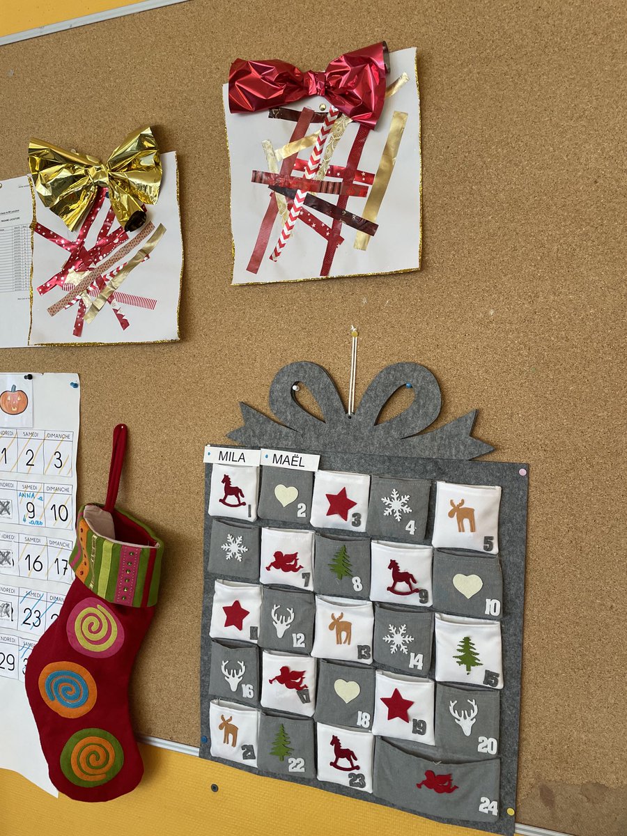Nous avons commencé notre calendrier de l’AVANT déménagement ! Chaque jour, nous accrochons un petit cadeau pendant que nous décrochons toutes les autres productions…