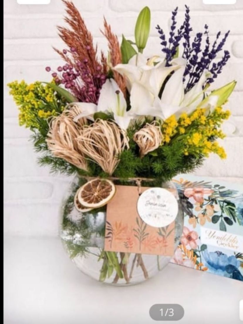 Sizin göndereceğiniz çiçeğe !!!Fotodaki ve gönderilen..Yazıklar olsun. <a href="/ciceksepeti/">Çiçeksepeti</a> <a href="/csdestek/">Çiçeksepeti Destek</a>