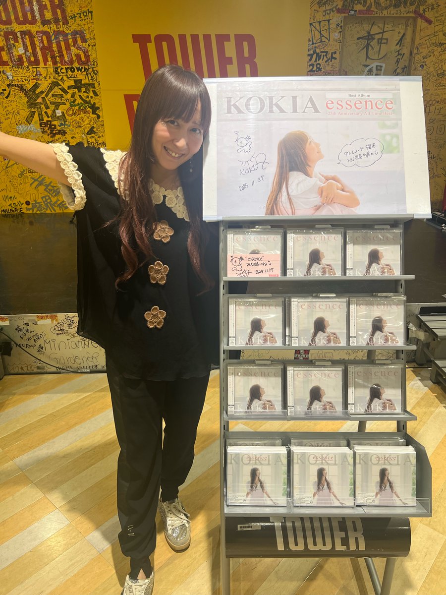 TOWER_NUchaya's tweet photo. 【 #KOKIA 】

本日はベストアルバム「essence-25th Anniversary All Time Best-」 リリース記念イベントにお越しいただき
ありがとうございました✨

イベント後にお写真ととーっても可愛らしいサインいただきました！！

店内掲出中ですのでぜひチェックしてみてください🎶

#NU茶屋イベント https://t.co/3SribumShv