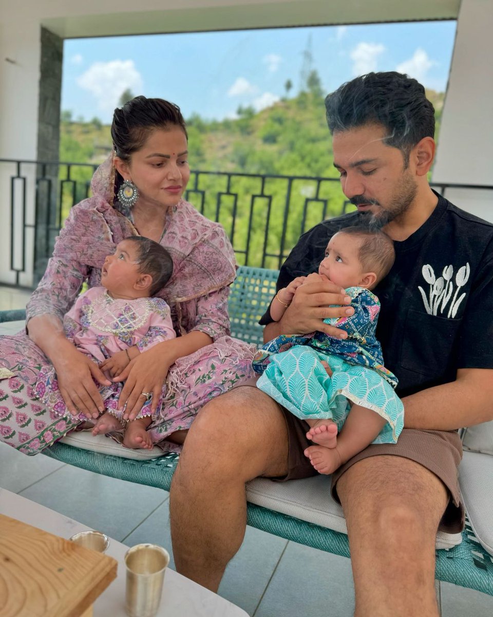 itsdivya25's tweet image. Happy First  Birthday My Cuties Edhaa &amp;amp; Jeeva ❤️😍 May God bless you ❤✨

#RubinaDilaik #RubiHolics #Edhaa #Jeeva    #Abhinavshukla #Rubinav
