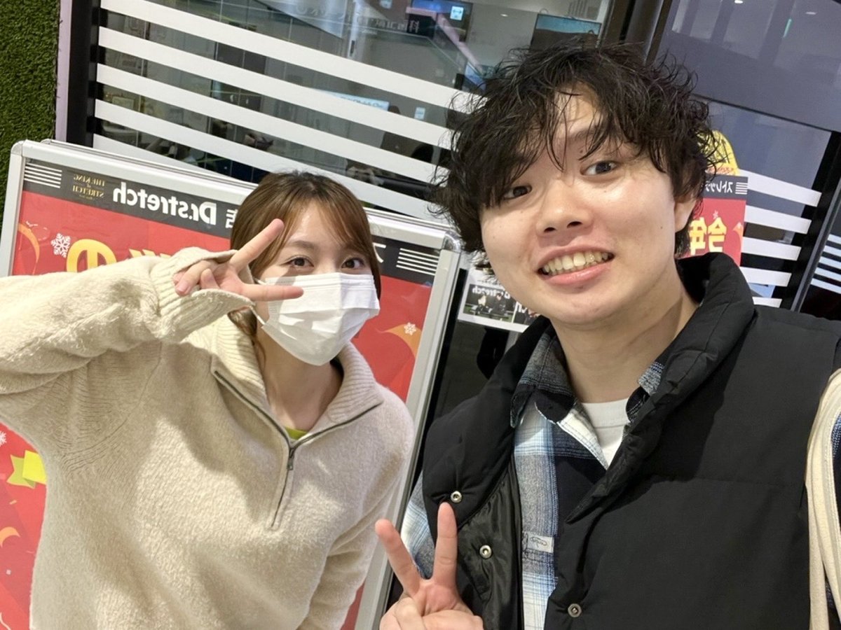 【 先日の出来事 】

渋谷マークシティー店の山田トレーナーと
ミーティングさせて頂きました✨

一段階より大人に近づける考え方や働き方など
学ぶことができました！！
貴重なお時間をありがとうございました🙇🏻‍♀️