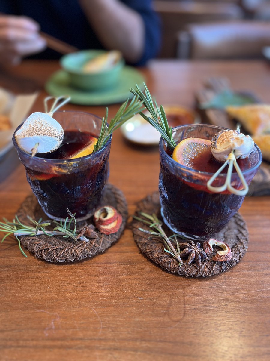 cheriemisfits's tweet image. With December approaching - its time to reevaluate goals we (me and the husband) set and check-in on what we achieved and what we need to continue to work on 🥰 

Stay tuned! I’d love to share my story and insights 🤓

📸 from previous year 

 #goalsetting #EOY