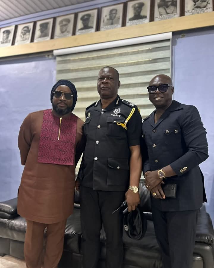 SecretnewsGhana's tweet photo. Detailed security check with the @ghpoliceservice prior to the "RHYTHMS OF AFRICA" by @SonnieBaduuk
#TheClassicBlogger https://t.co/clBzYNJvyb