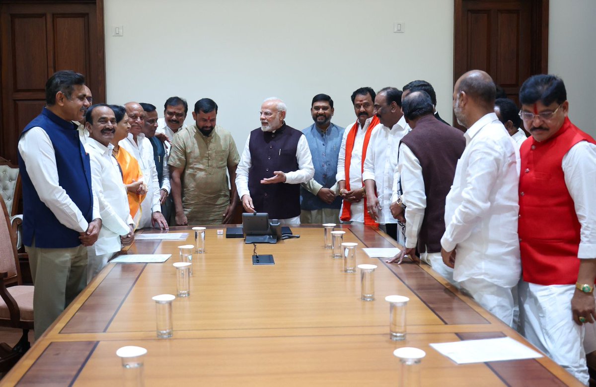 narendramodi's tweet image. Had a very good meeting with legislators and MPs from Telangana BJP.

Our Party’s presence in the state is growing rapidly. The people of Telangana are already fed up with Congress and have absolutely horrid memories of BRS misrule. They are looking towards the BJP with great…
