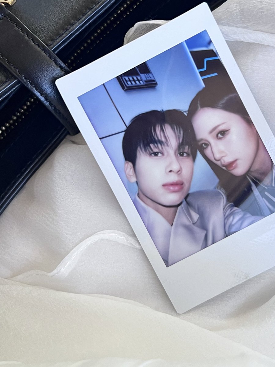 janeeeyeh's tweet photo. ดูกันยัง🫶🏻
ไหนๆมาเล่าหน่อย

 #DICE_พูดไม่ฟัง_MV https://t.co/DGxlS5zc8q