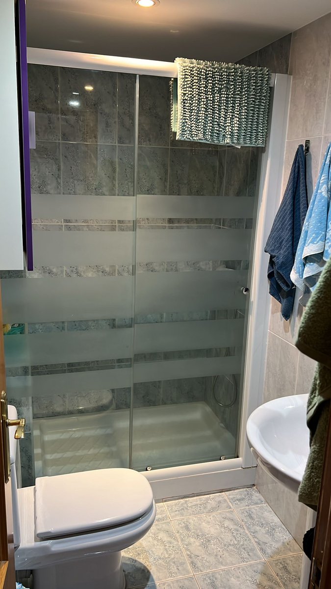 stoyppp's tweet photo. SE AGRADECE DIFUSIÓN❗️❗️❗️
Busco compañera de piso

-Estudiante de máster o trabajadora
-Zona Aluche (Madrid)
-440€/mes + gastos
-Línea 5 de metro (paradas cercanas: Aluche, empalme) y Cercanías C-5

CUALQUIER DUDA MD💬💬💬💬 https://t.co/SpfRBnNlSl