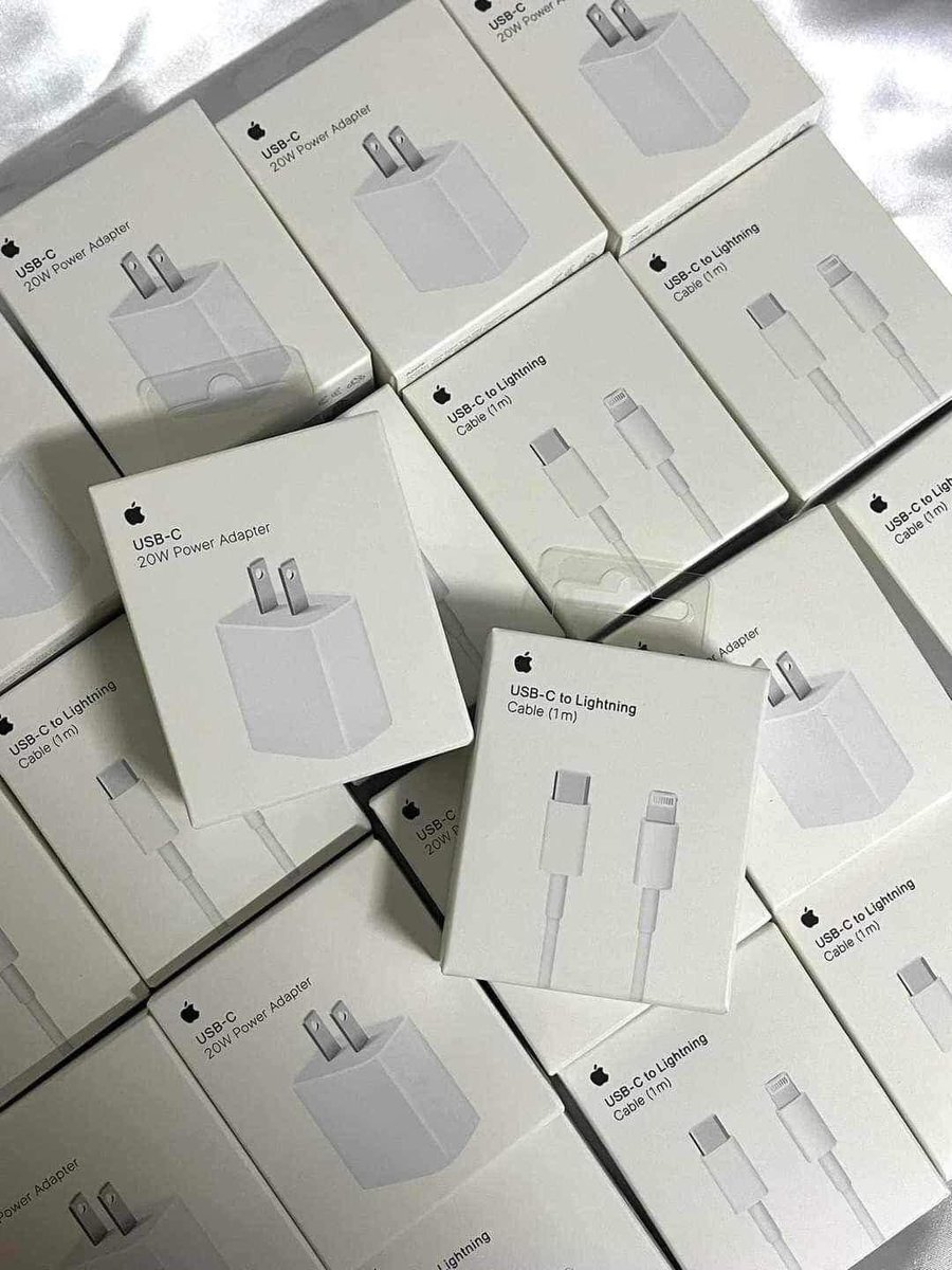 KPOPLCPHClaims's tweet photo. ‼️LFB/WTS‼️

iPhone ACCESSORIES 
Note: HONGKONG VARIANT 

🍎AIRPODS GEN 2 ₱350
🍎AIRPODS GEN 3 ₱450
🍎AIRPODS PRO 2 ₱550
🍎20W CHARGER SET ₱200
(can also sell separately)

we’re also open for resellers/wholesalers
(with minimum of purchase) https://t.co/GlU6USdfoy