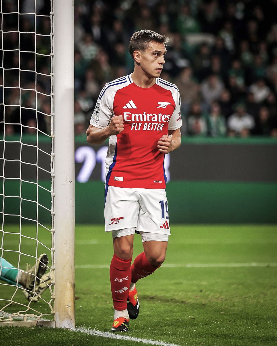 LTrossard's tweet photo. What a win! 😍 https://t.co/toKXERdeEk