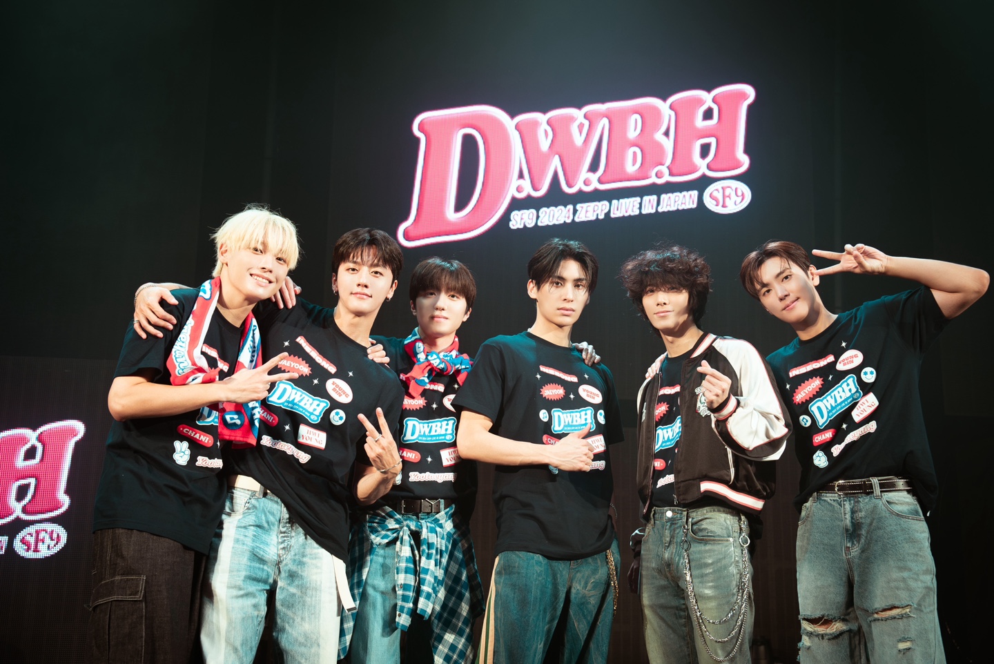 SF9 DWBHグループショット付き SF9 日本オリジナルミニアルバム『D.W.B.H』12月18日リリース