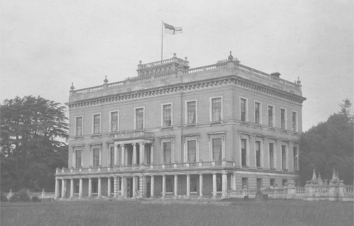 New research shows just how many country houses have been lost in the UK since 1800 - and it's in the thousands. 

The growing silence: how many UK country houses were lost? thecountryseat.org.uk/2024/11/27/the… via @thecountryseat