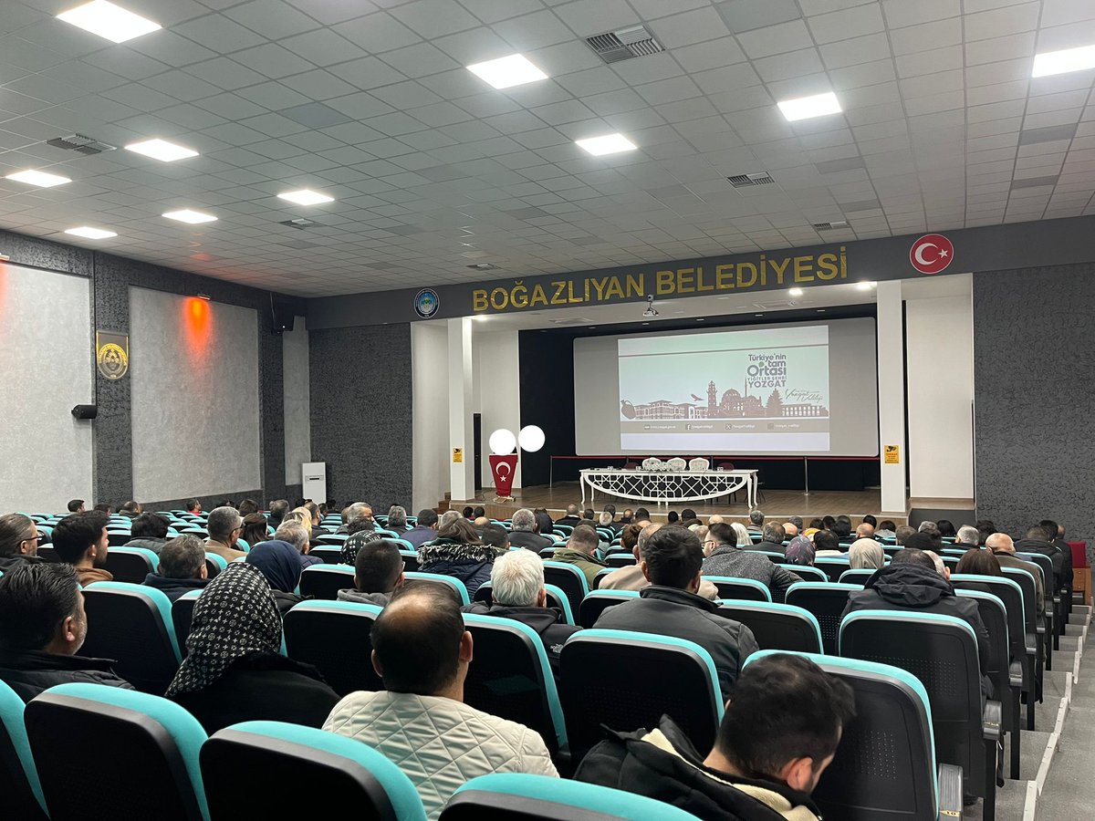 Müdürlüğümüz Eğitim Birimince Boğazlıyan İlçemizde "Telefon Bağımlılığı, Bilinçli Medya Kullanımı" Semineri düzenlendi.
Düzenlenen seminere İlçe Kaymakamı Aydın Yanık, ilçe protokolü, muhtarlar, öğretmenler ve kamu görevlileri katılım sağladı.

<a href="/tcailesosyal/">T.C. Aile ve Sosyal Hizmetler Bakanlığı</a>
<a href="/MahinurOzdemir/">Mahinur Özdemir Göktaş</a>