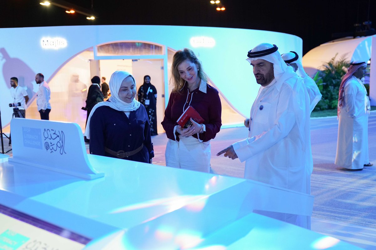 CanadianUniversityDubai tweet media