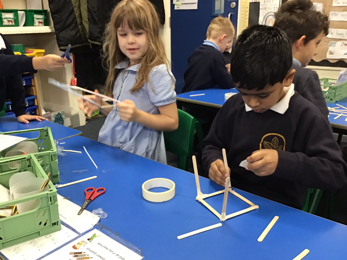 TigersBCP's tweet photo. To promote communication and oracy skills, we are having a no pen day!
Tigers have been using British sign language, created drama performances using our class story and created 3D shapes with sticks and straws! This afternoon the fun will continue with bulb planting and more! https://t.co/HK9l22AmWP