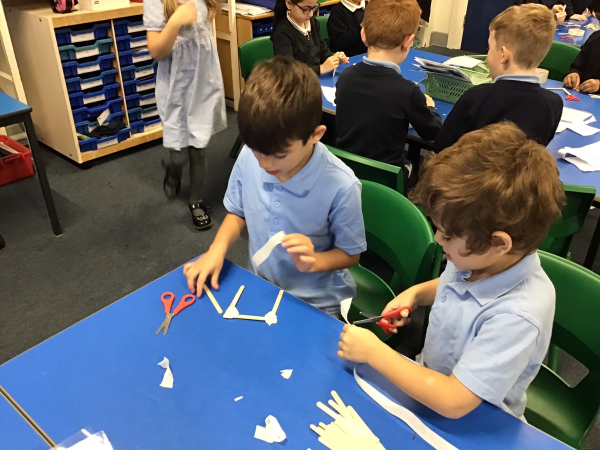 TigersBCP's tweet photo. To promote communication and oracy skills, we are having a no pen day!
Tigers have been using British sign language, created drama performances using our class story and created 3D shapes with sticks and straws! This afternoon the fun will continue with bulb planting and more! https://t.co/HK9l22AmWP