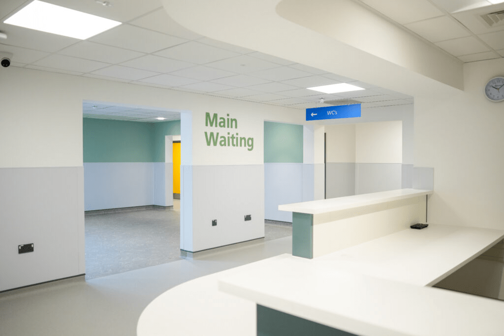 A @uhsussex purpose-built Community Diagnostic Centre has opened in Shoreham. This is part of a national NHS England programme to make the #NHS more efficient.

Find out more: ow.ly/TQPA50UfBt5 

#Healthwatch #NHSSussex