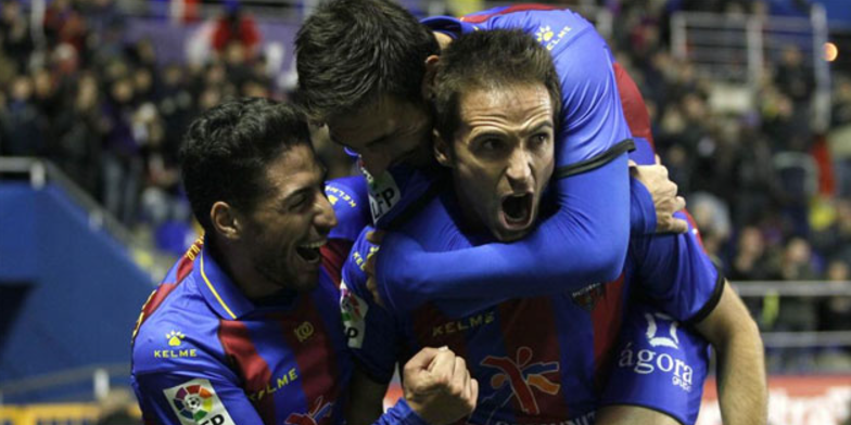 Buenos días 🐸🐸

#UnDíaComoHoy 2012 el <a href="/LevanteUD/">Levante UD</a> remontó en Copa del Rey contra el Melilla: tras caer 1-0 en la ida, ganó 4-1 🏆🏆🏆

⚽️⚽️⚽️¡Recordamos el golazo de falta directa conquistado por <a href="/Michel21Herrero/">Michel Herrero</a>. Era el tercero! 
Recuerdas algún anotador más?⚽💥 
#LUDhistoria