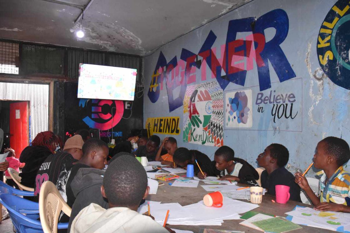 ShakurNjeru1's tweet image. Engaging teens in underserved communities on food nutrition and climate change through art and elearning  creates a powerful platform for education and awareness. Art allows and enable creative expression of critical issues. #PEISproject @aphrc
@wellcometrust @ViccoMukuru