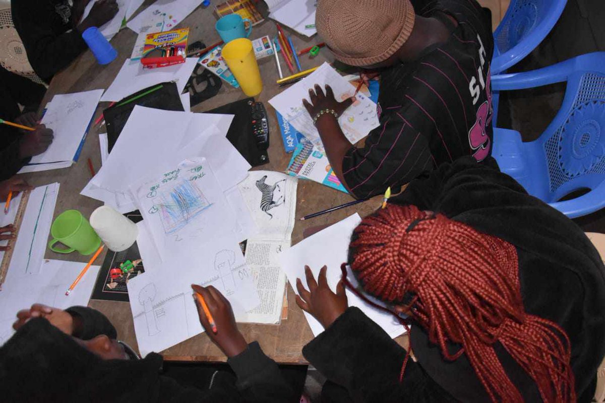 ShakurNjeru1's tweet image. Engaging teens in underserved communities on food nutrition and climate change through art and elearning  creates a powerful platform for education and awareness. Art allows and enable creative expression of critical issues. #PEISproject @aphrc
@wellcometrust @ViccoMukuru