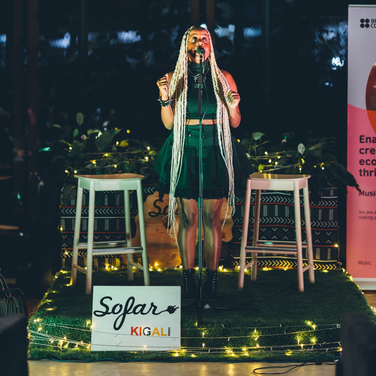 scriptsandbars's tweet image. Banshee (@BansheeZWE) and Indigo Saint (@friendsofindigo) delivered an amazing set at Sofar Sounds Kigali, wrapping up ACCES 2024. The performance boosted their profiles and connected them to new audiences. 
@southernafricaarts @kaymediaafrica