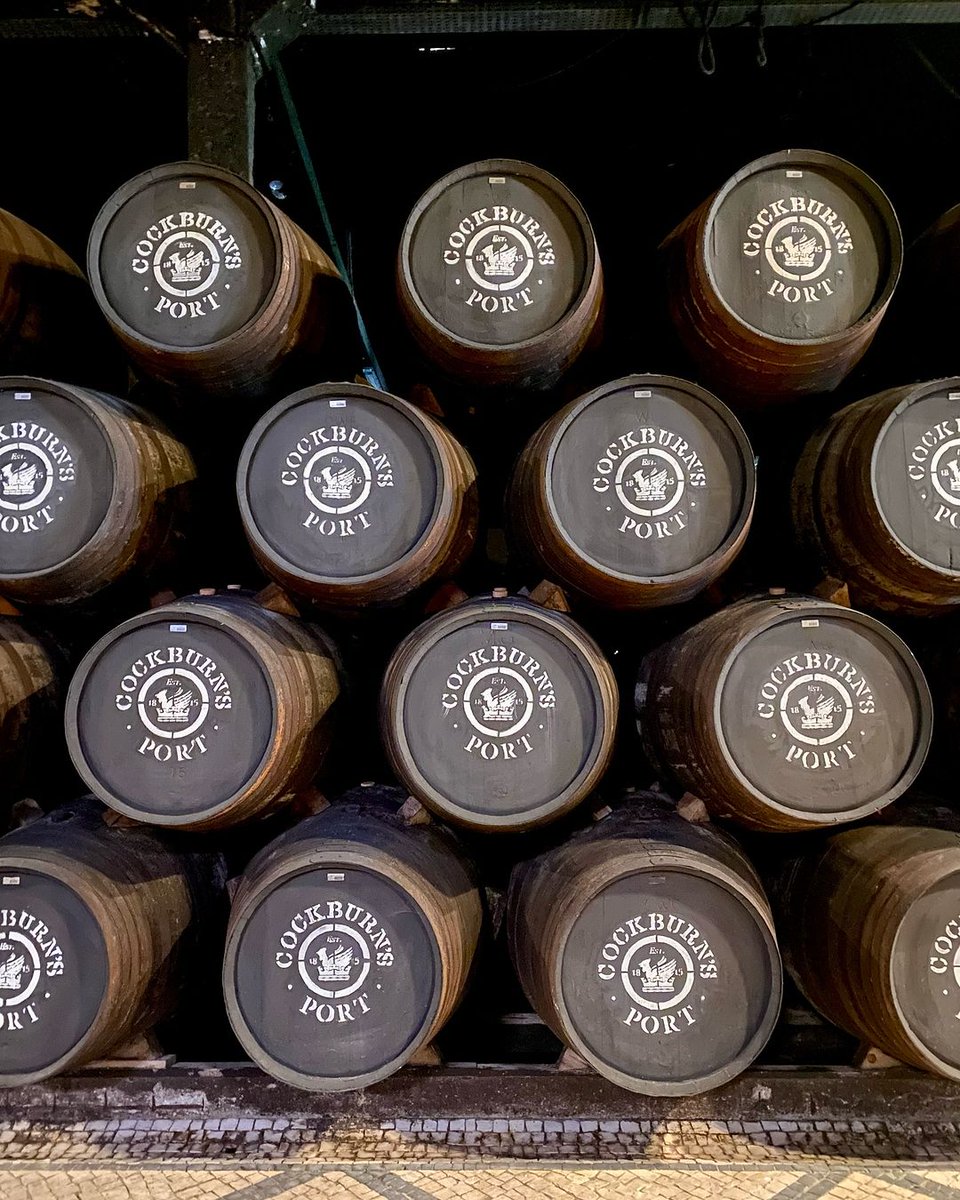 The Cockburn's Lodge is the biggest port lodge in Vila Nova de Gaia, and we're not gonna lie, there is something impressive about looking up at more than 6,000 oak barrels, each filled with delicious port.  Come and see (and sip) for yourself 👉 cockburns.com/visit-us